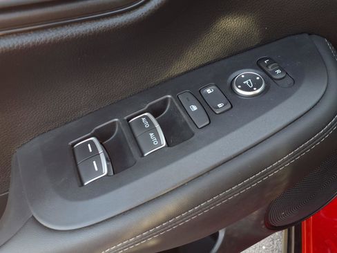 Used 2025 Honda HR-V EX-L image 20