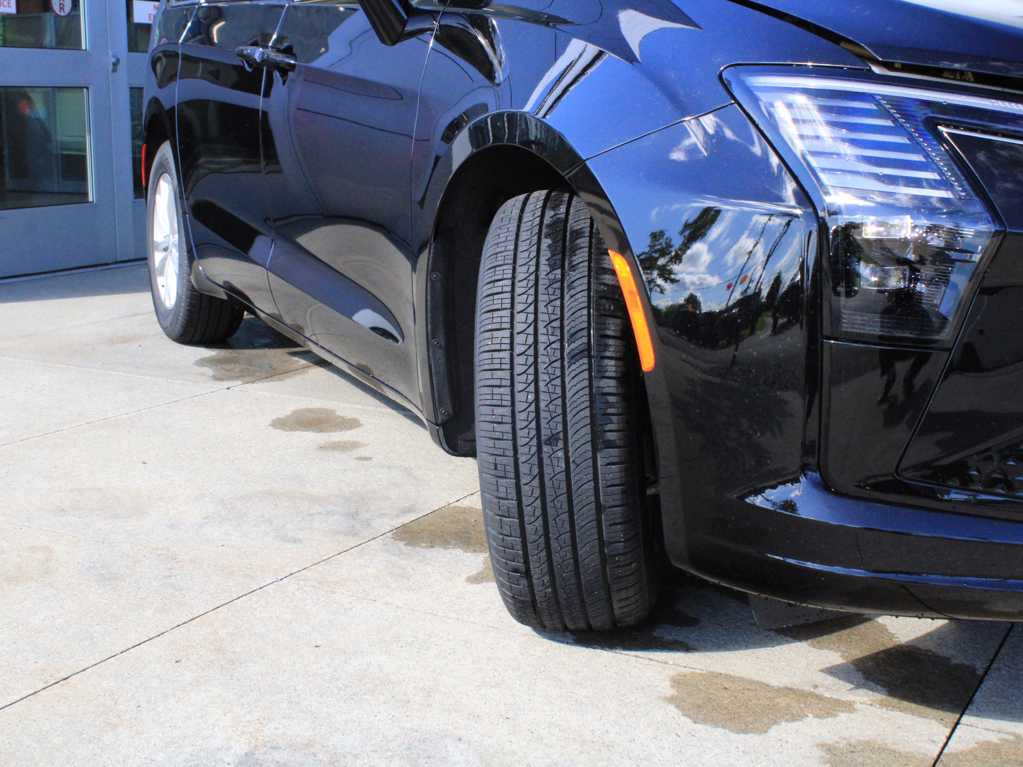 New 2027 Chrysler Pacifica Select FWD image 37