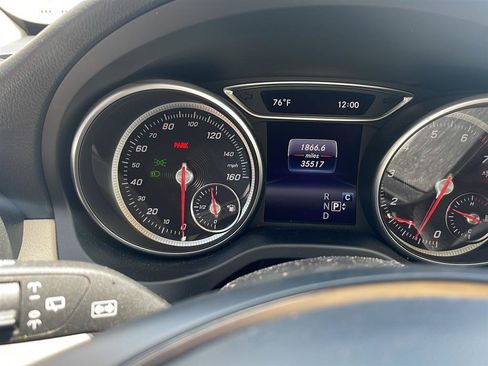 Used 2018 Mercedes-Benz GLA 250 4MATIC image 9