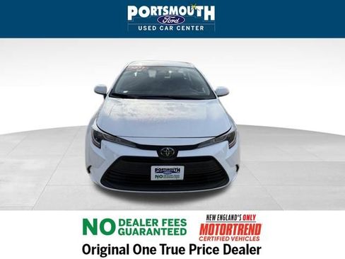 Used 2023 Toyota Corolla LE image 9