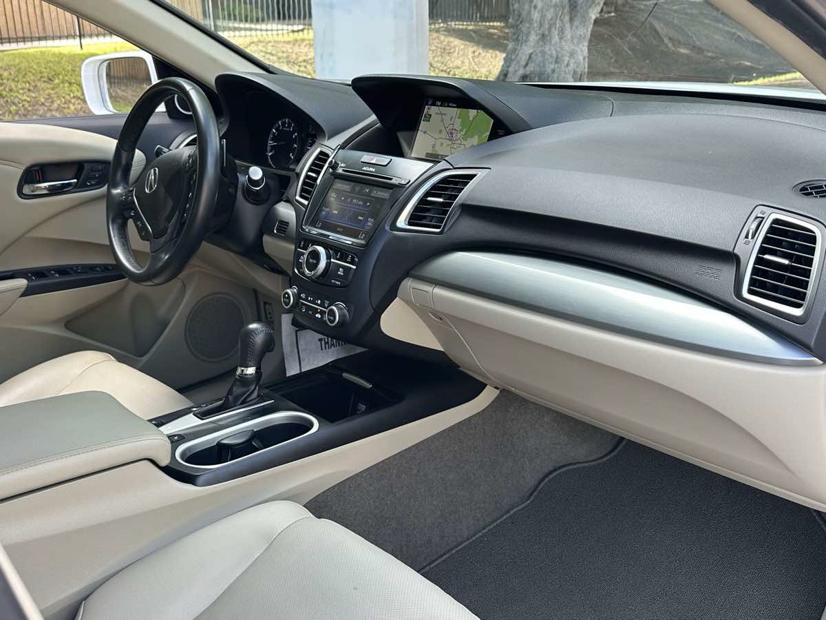 Used 2017 Acura RDX w/ Advance Package FWD image 12