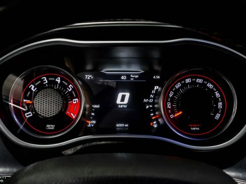 Used 2016 Dodge Challenger SRT image 20