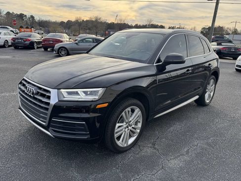 Used 2018 Audi Q5 2.0T Premium Plus w/ Premium Plus Package image 3