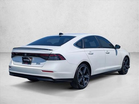 Used 2025 Honda Accord Sport image 5