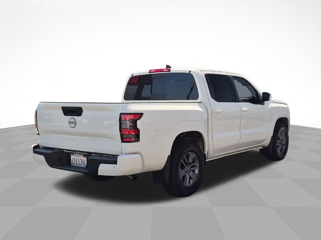 Certified 2025 Nissan Frontier SV RWD image 5