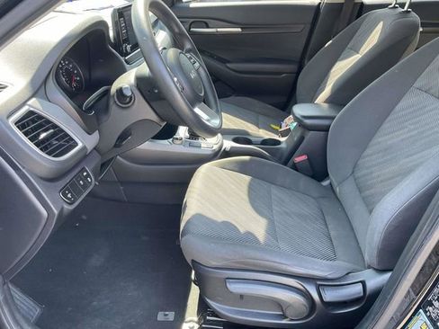 Used 2023 Kia Seltos LX image 16