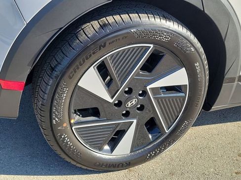 New 2026 Hyundai Ioniq 5 SEL image 25