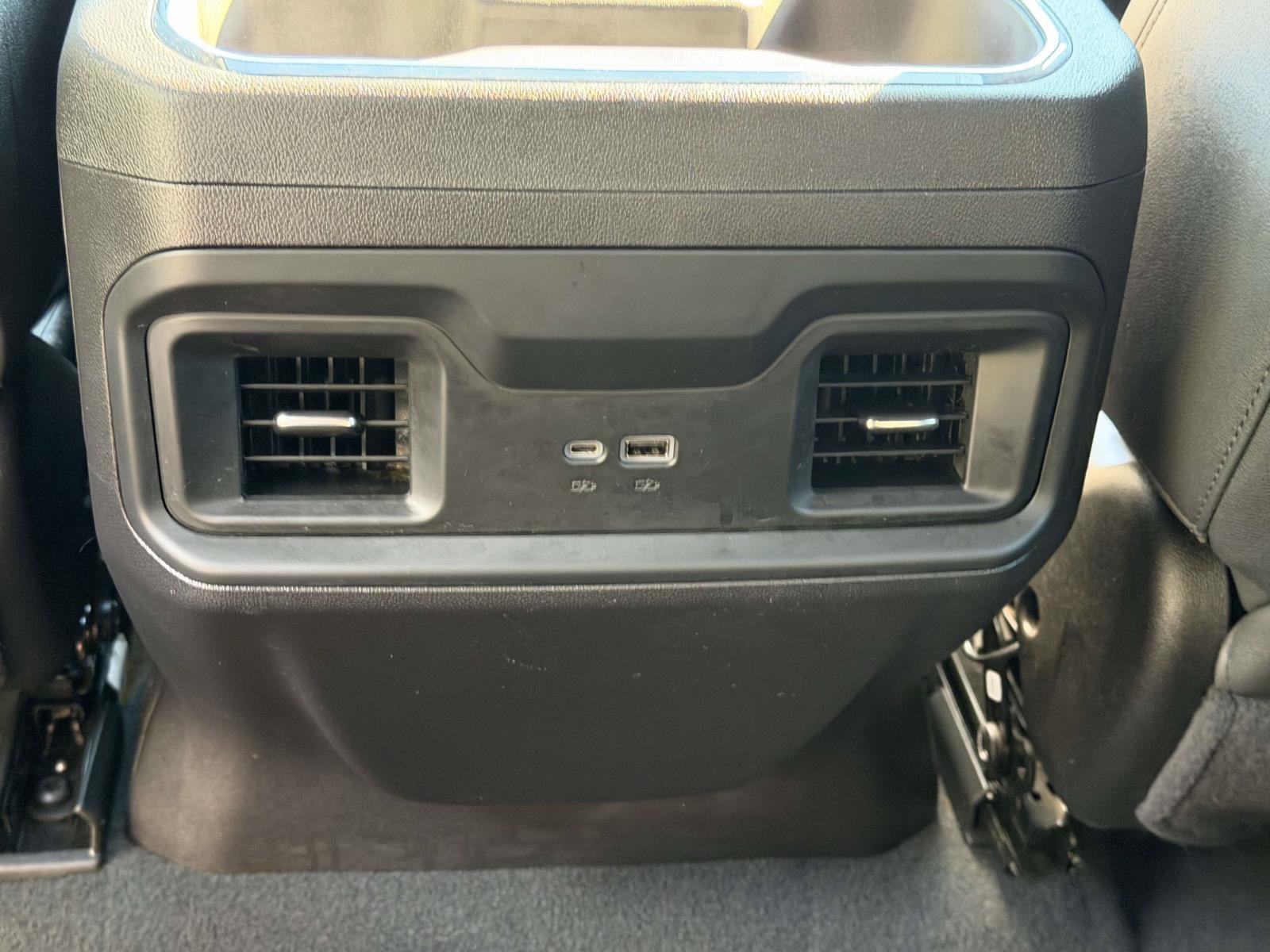 Used 2024 Chevrolet Silverado 1500 LT Trail Boss w/ Convenience Package II AWD/4WD image 18