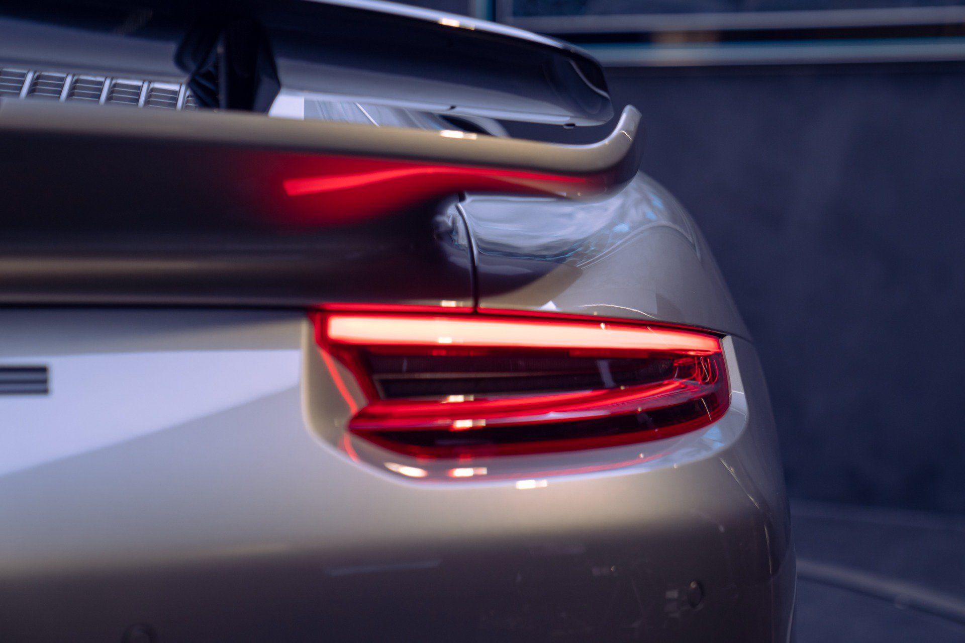Used 2019 Porsche 911 4 Coupe AWD/4WD image 22