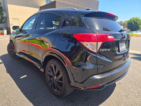 Used 2021 Honda HR-V Sport image 4