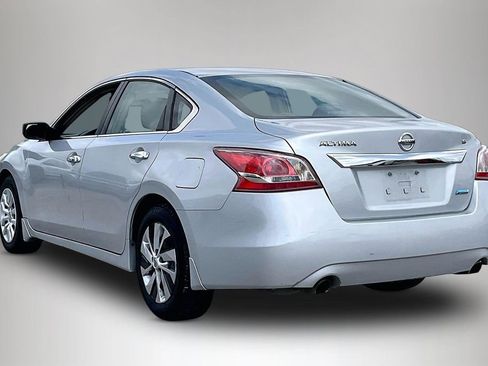 Used 2013 Nissan Altima 2.5 S image 4