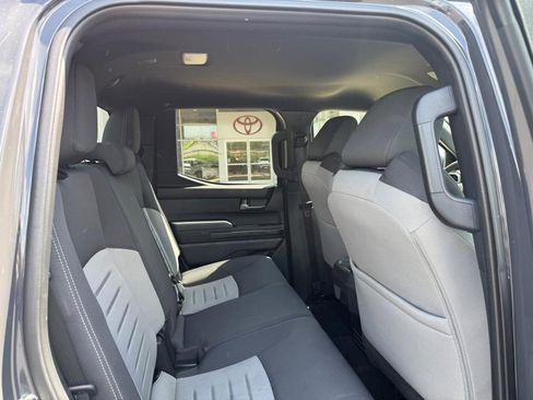 Certified 2024 Toyota Tacoma TRD Off-Road AWD/4WD image 10
