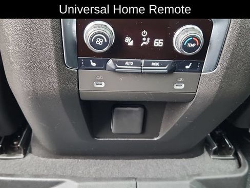 Used 2024 Chevrolet Tahoe Z71 w/ Luxury Package AWD/4WD image 28