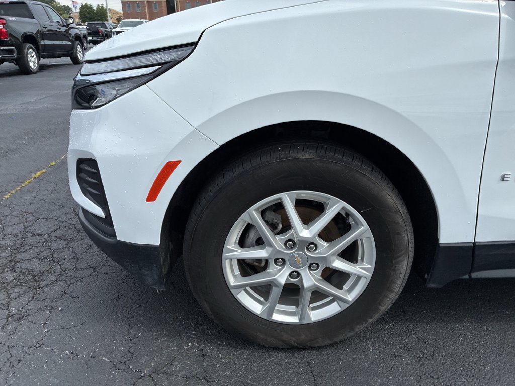 Used 2023 Chevrolet Equinox LS FWD image 10