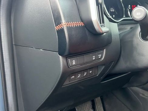 Used 2023 MAZDA CX-50 Meridian Edition w/ Apex Package image 9