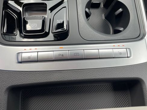 New 2027 Kia Carnival EX FWD image 23