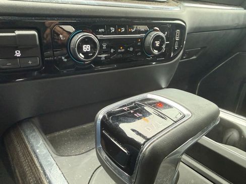 Used 2023 Chevrolet Silverado 1500 RST w/ Z71 Off-Road Package image 22