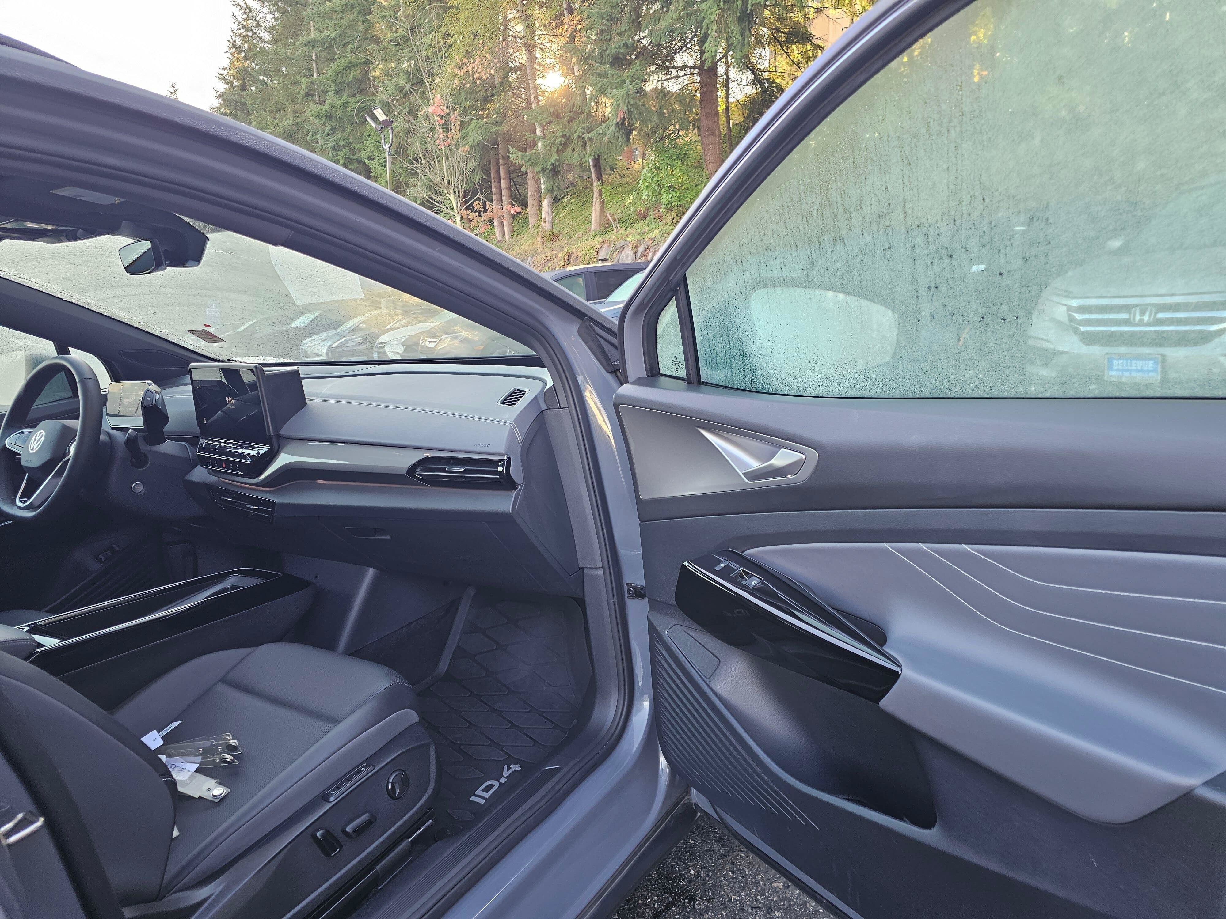 Used 2023 Volkswagen ID.4 S RWD image 10