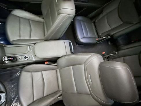 Used 2024 Cadillac XT6 Premium Luxury w/ Technology Package image 25