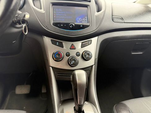 Used 2015 Chevrolet Trax LT w/ LT Plus Package FWD image 38
