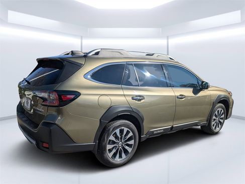 Certified 2025 Subaru Outback Touring XT w/ Popular Package #2 image 3