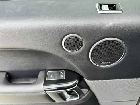 Used 2018 Land Rover Range Rover Sport HSE image 35