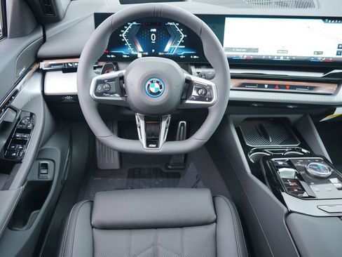 New 2026 BMW i5 eDrive40 w/ M Sport Package RWD image 15