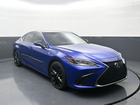 Used 2022 Lexus ES 350 F Sport image 3