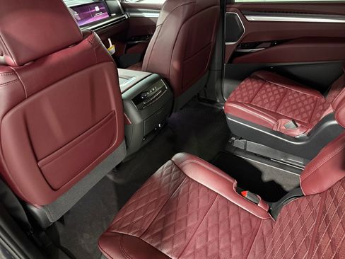 New 2026 Cadillac Escalade ESV Sport image 46