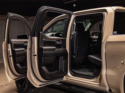 Used 2023 GMC Sierra 1500 Elevation w/ Elevation Premium Package image 31