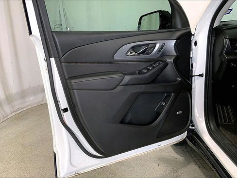 Used 2020 Chevrolet Traverse Premier w/ Redline Edition FWD image 19