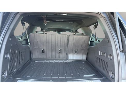 Used 2026 GMC Yukon XL AT4 w/ Premium Trailering Package AWD/4WD image 7