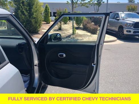 Used 2018 Kia Soul w/ Convenience Package FWD image 40