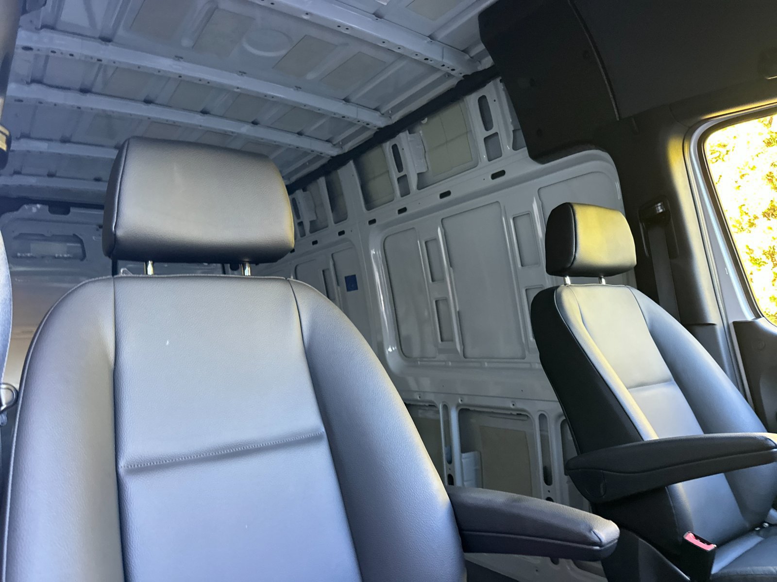 Used 2025 Mercedes-Benz Sprinter 2500 image 17