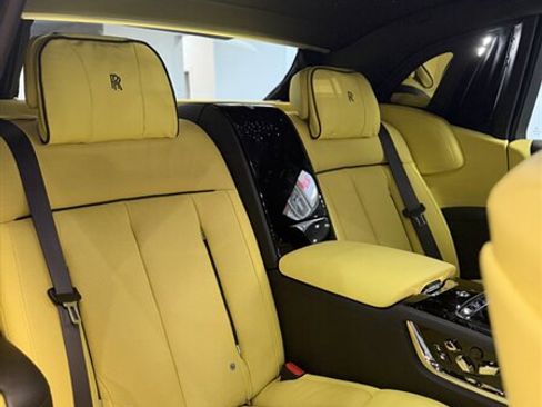 Used 2022 Rolls-Royce Phantom Sedan RWD image 17