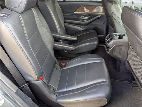 Used 2021 Mercedes-Benz GLS 450 4MATIC image 22