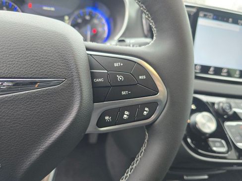 New 2026 Chrysler Voyager LX FWD image 29