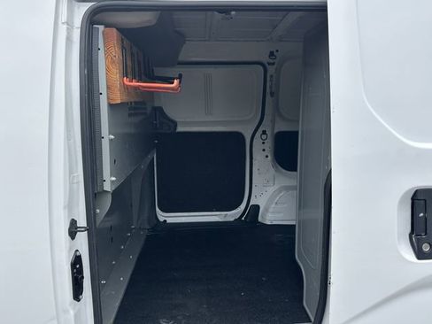 Used 2021 Nissan NV200 S FWD image 23