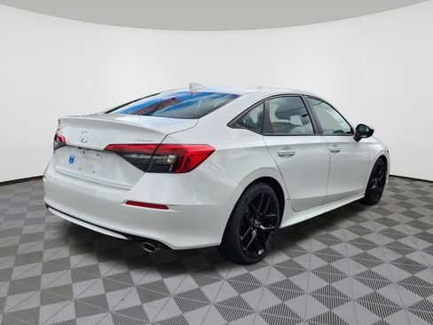 Used 2023 Honda Civic Sport image 4