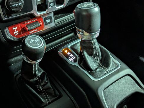 Used 2023 Jeep Wrangler Unlimited Rubicon 4xe w/ Safety Group image 23