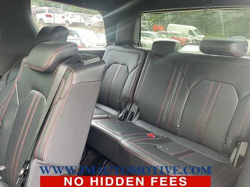 Used 2023 Ford Expedition Limited AWD/4WD image 5