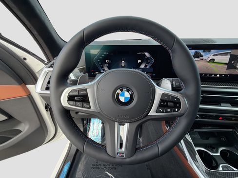 New 2026 BMW X7 M60i image 41