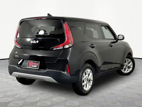 Used 2024 Kia Soul LX w/ Option Group 015 FWD image 6