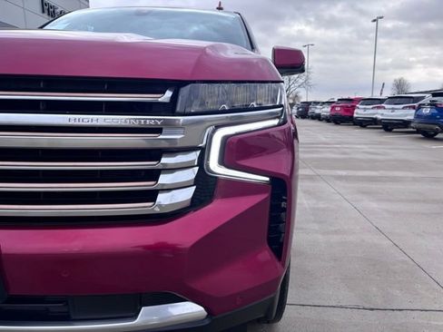 Used 2021 Chevrolet Tahoe High Country AWD/4WD image 11
