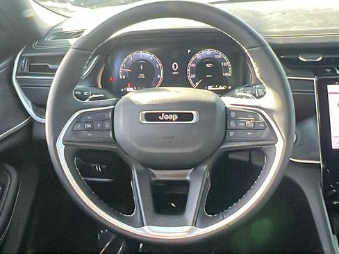 New 2025 Jeep Grand Cherokee Limited w/ Trailer Tow Package image 21