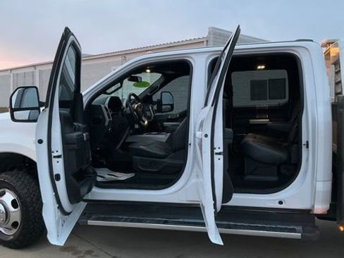 Used 2022 Ford F350 Lariat w/ FX4 Off-Road Package image 20