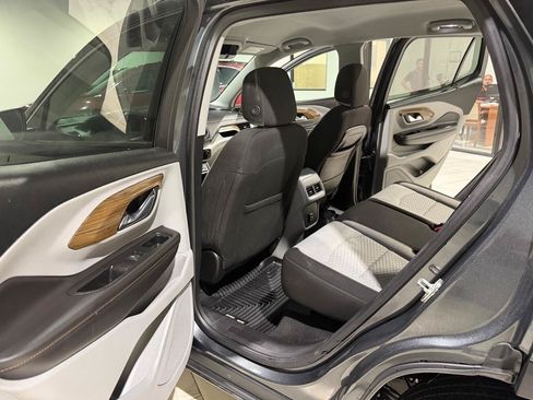 Used 2019 GMC Terrain SLE w/ Driver Convenience Package FWD image 12