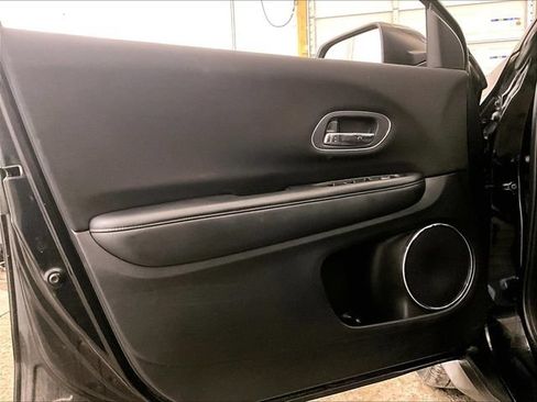 Used 2017 Honda HR-V EX image 23