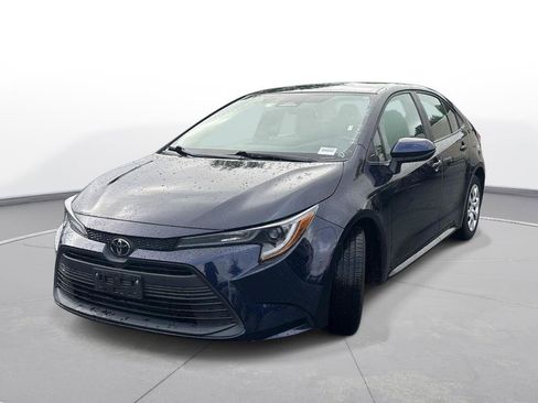 Certified 2024 Toyota Corolla LE FWD image 2