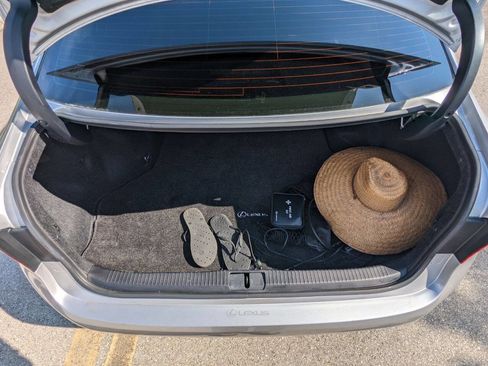 Used 2014 Lexus ES 350 w/ Luxury Package image 24